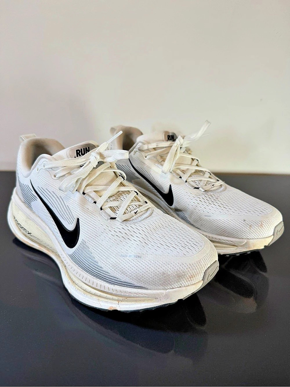 Nike Vomero Running Shoes White & Black
